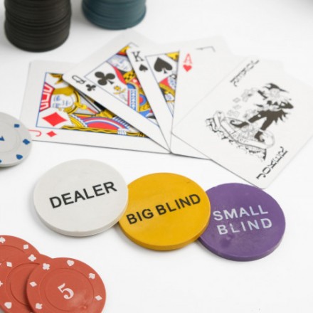 Покер, набор для игры (карты 2 колоды, фишки 200 шт.), с номиналом